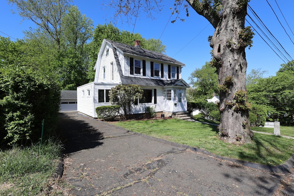 Presented by Marie Rotondo, William Raveis Real Estate. Powered by CT